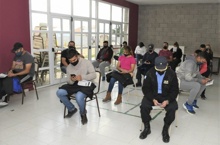 El jefe de Policía afirmó que el 85 % del personal en Puerto San Julián está vacunado