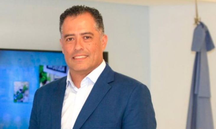 Reclaman que sea tratado sin privilegios y afirman que un oficio no puede prohibir que se informe sobre una causa
