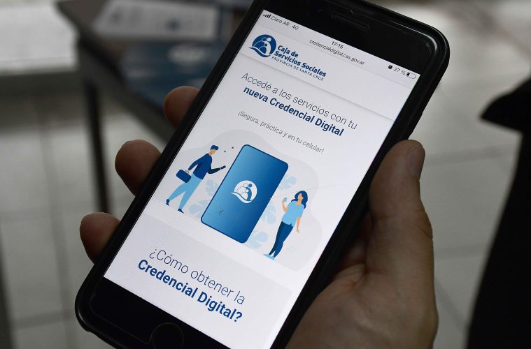 La Caja de Servicios Sociales puso en funcionamiento la credencial digital. Cómo descargarla de la web