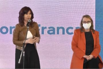 Con críticas a Macri y a los medios de comunicación, y sin presencia de la prensa, Cristina y Alicia inauguraron la Zona Franca: «El sueño de Néstor»