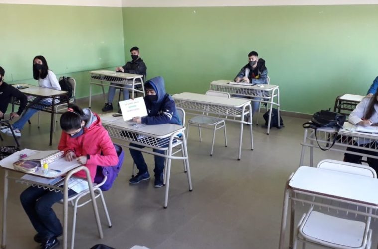 La ministra Carla Vizzoti descartó la exigencia del pase sanitario para el inicio de clases