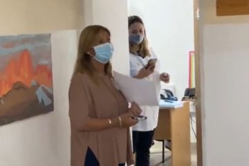 La directora de la EPP 59 desobedeció la orden judicial, y no permitió el ingreso a clases de los alumnos no vacunados