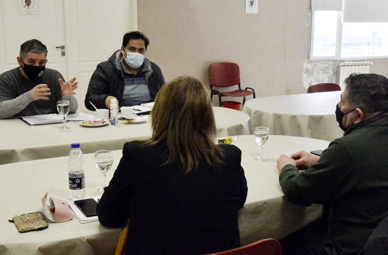 El gobierno mostró las cartas: ofreció a los docentes de Enseñanza Técnica, sumar otro 12 % al aumento pactado en abril