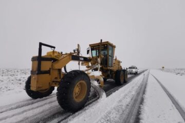 Por nieve en Ruta 40 recomiendan extrema precaución, el pronóstico para los próximos días